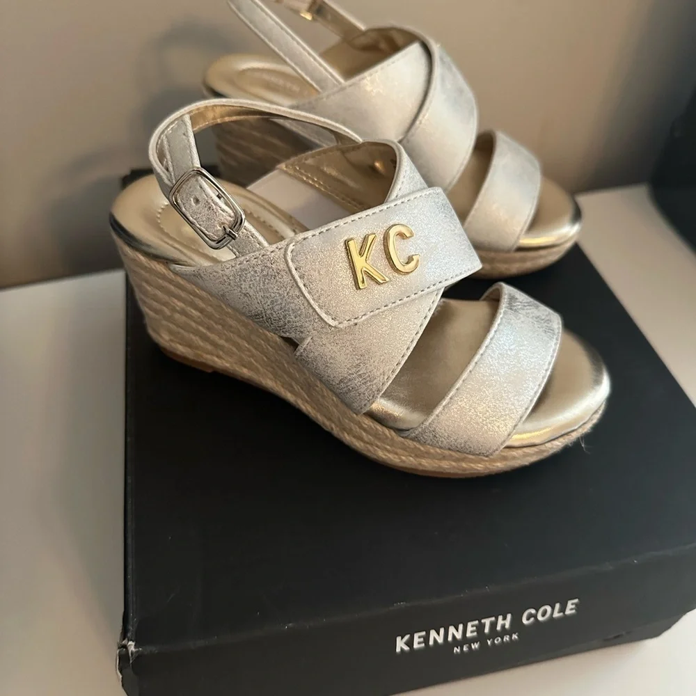 Kenneth Cole Gold Sandals Wedge Platform Crisscross